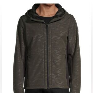 Tumi‎ Softshell Hooded Jacket Mens Small Green Camo Faux Fur Lined F207227